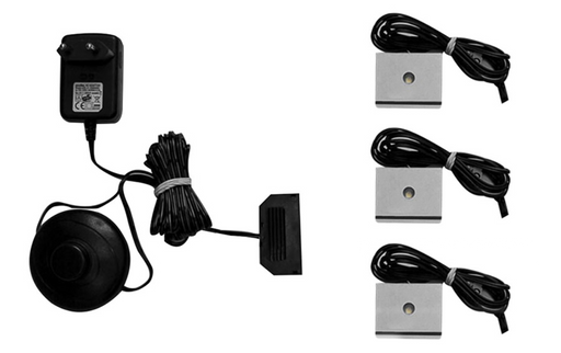 LED Beleuchtung Farbton neutralweiß 3 Punkt mit Netzteil, Kabel und drei quadratischen Leuchten.