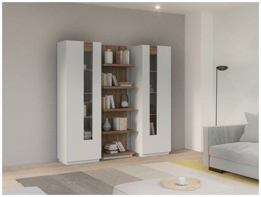 Schrankset LEWISVILLE Wohnwand 3-tlg in Secret Grey und Valencia Oak mit offenen Holzfächern in der Mitte, Gesamtansicht.