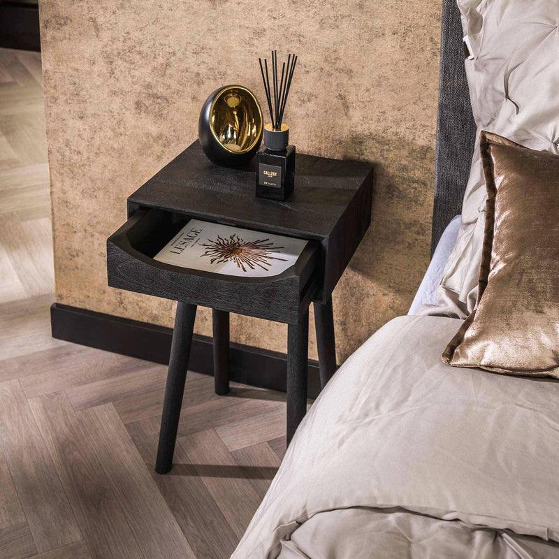 Nachtkommode SLEEK Beistelltisch Akazienholz Schwarz