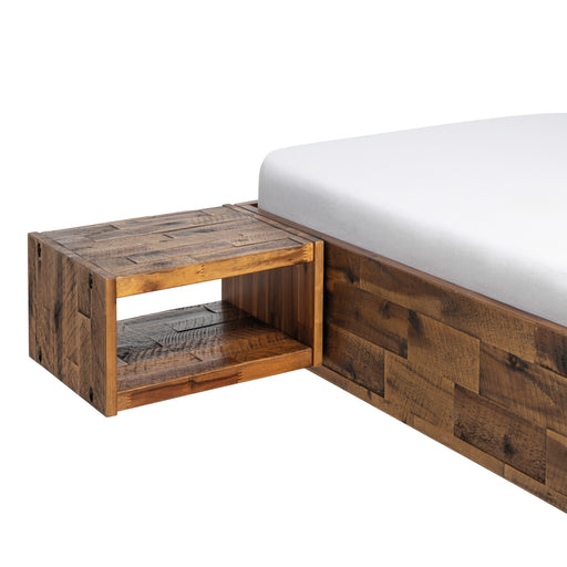Nachtkommode JAGO Nachttisch Akazie von Hasena Industrial-Loft aus Holz mit offener Ablage, Gesamtansicht neben einem Bett.