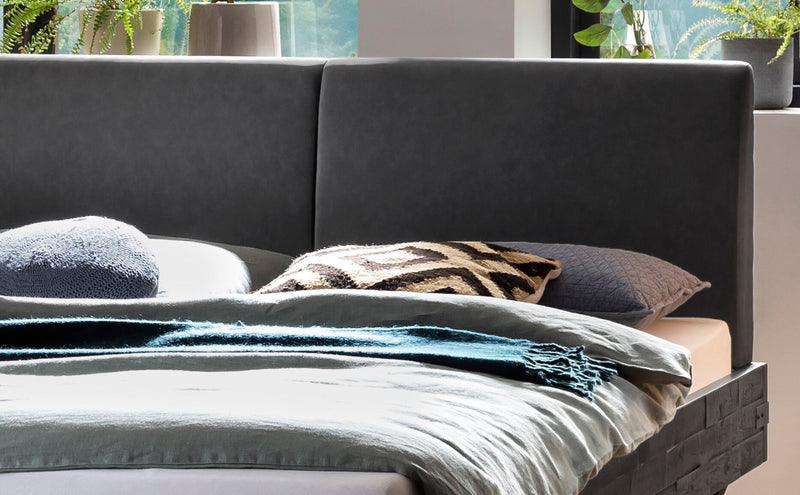 Hasena Kufen Massivholzbett Industrial Loft EZZINO Akazie Grey