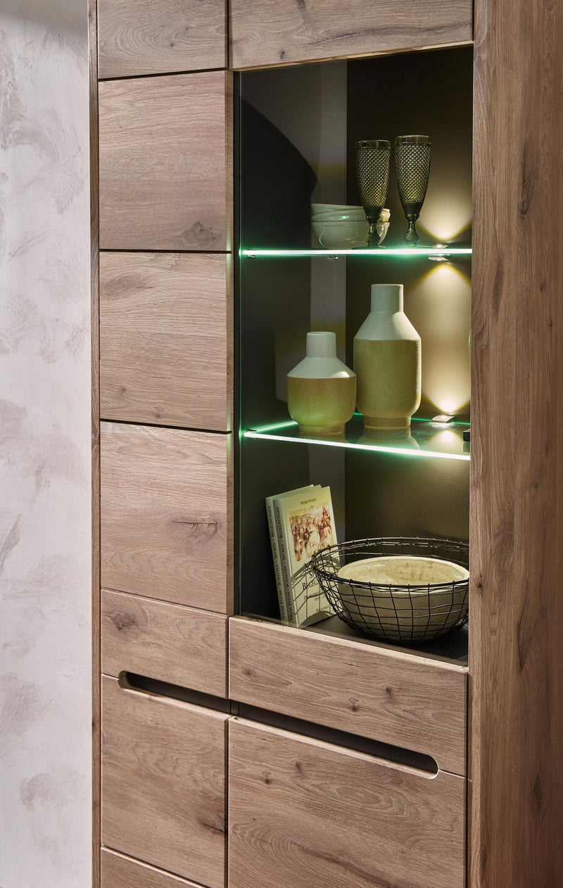 Vitrine BELLANO Viking Oak Nature mit LED
