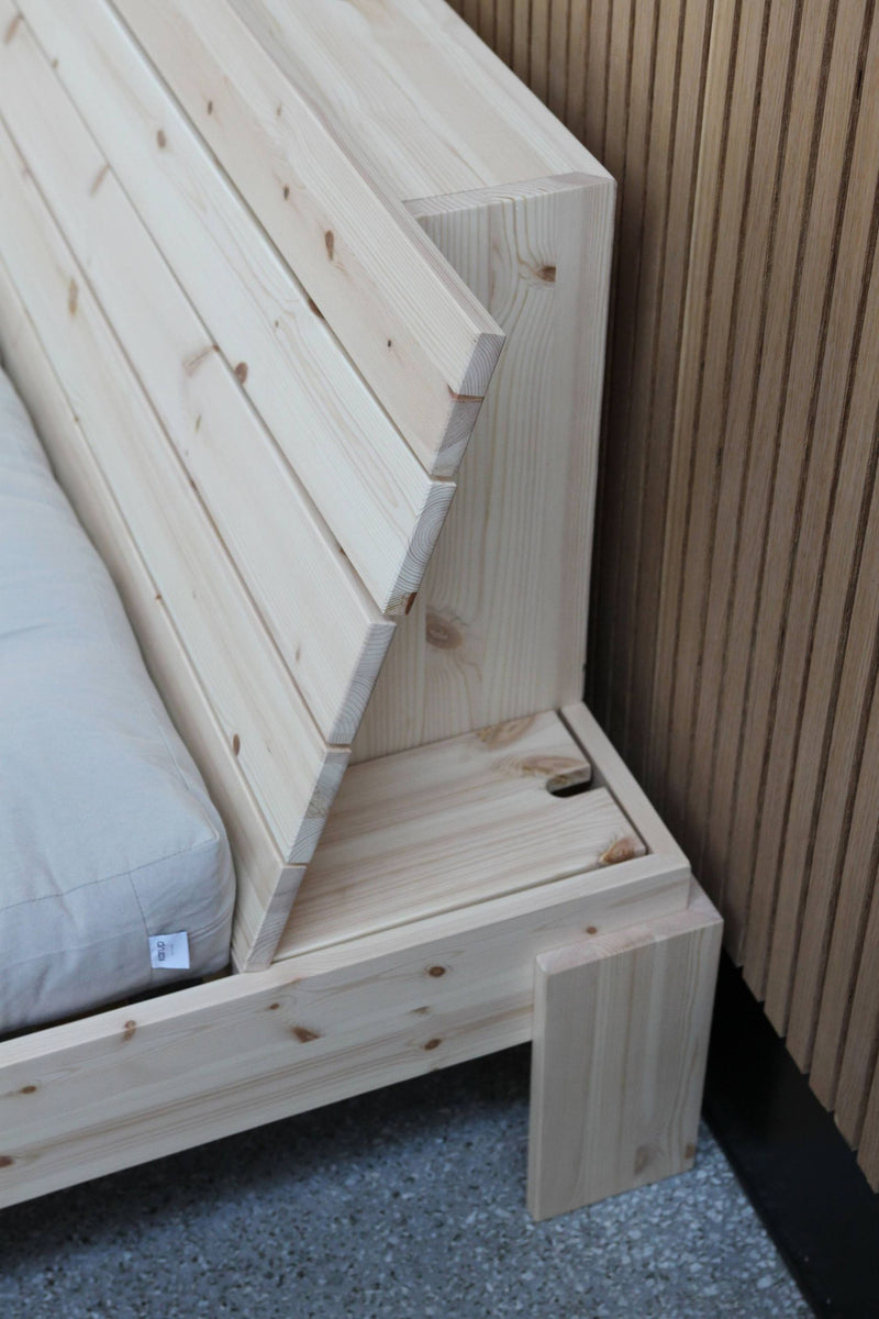 Massivholzbett Stauraumbett LAYERS BED HEADBOARD Kiefer natur 3 Größen
