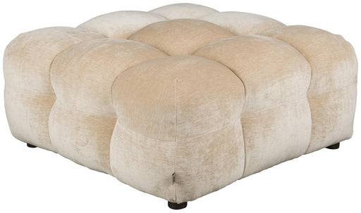 HACKMAN Hocker 100 x 100 cm Velours Beige von vorne mit geschwungenen gepolsterten Segmenten und schwarzen Füßen.