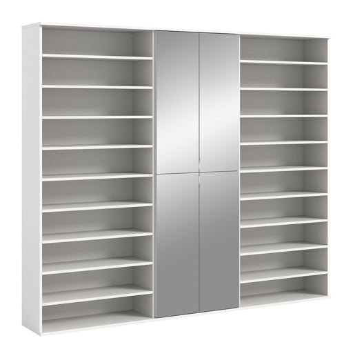 Garderobenschrank Weiß Hochglanz in Gesamtansicht mit Spiegeltüren in der Mitte und offenen Regalen beidseitig.