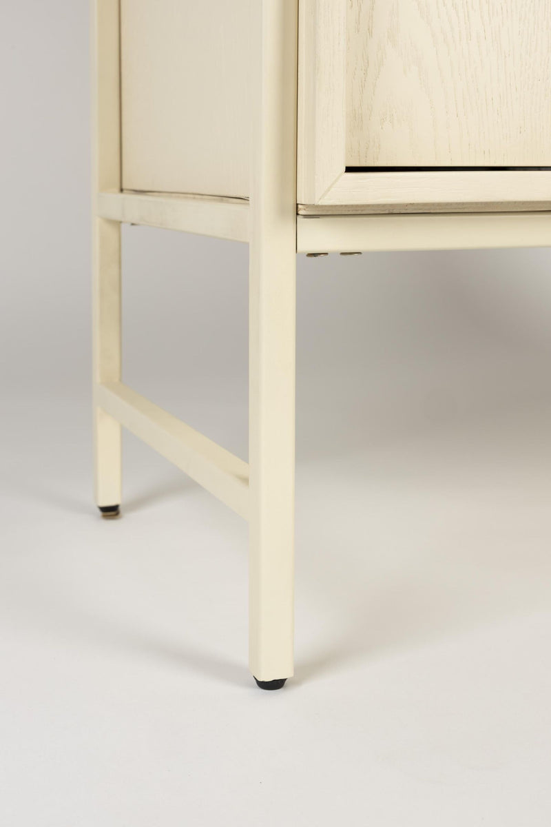 ZUIVER Schrank Faces aus Eiche – Design-Highlight mit 3D-Front