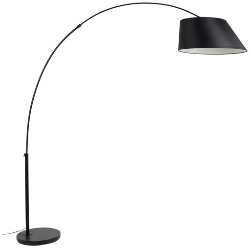 Bogenlampe Arc Schwarz mit geschwungenem Metallgestell und schwarzem Stoffschirm in Gesamtansicht.