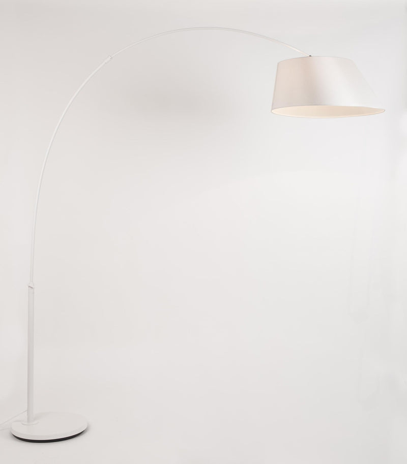 Bogenlampe Arc Weiß | Elegante Design-Stehleuchte von Zuiver