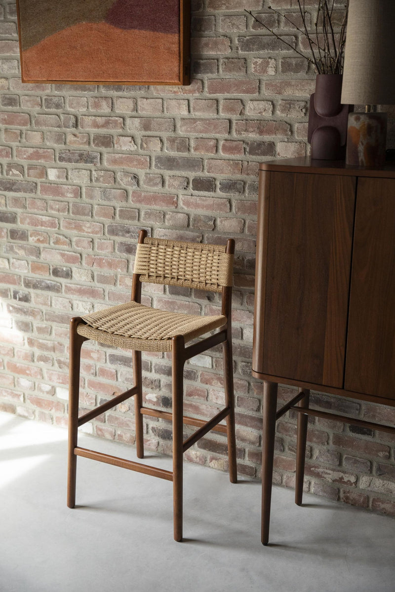Barhocker Cecile Walnut: Retro-Design aus Holz & Seilgeflecht