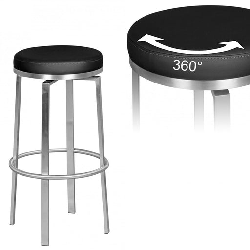 Barhocker WL1.947 mit schwarzem Polyurethan-Sitzpolster, 360° drehbar und Edelstahlgestell in Gesamtansicht.