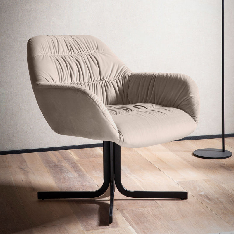 Loungesessel Samt Beige Metallbeine gepolstert mit Armlehnen