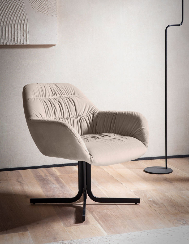 Loungesessel Samt Beige Metallbeine gepolstert mit Armlehnen