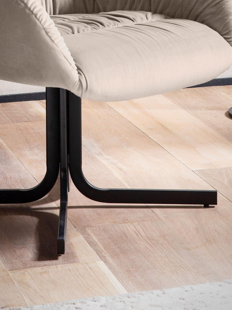 Loungesessel Samt Beige Metallbeine gepolstert mit Armlehnen
