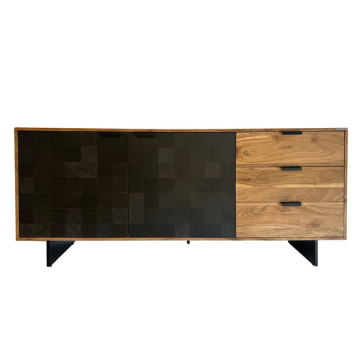 Sideboard Akazie Massivholz mit schwarzen Schiebetüren in Steinoptik links und drei Holzschubladen rechts, Gesamtansicht.