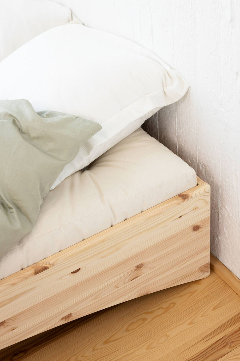 Massivholzbett ORBIT BED Raw Kiefer natur 3 Größen