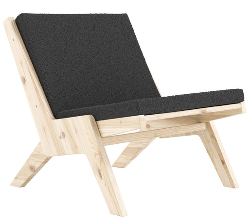 Design Sessel SWAY Lounge Chair mit dunkelgrauem Polster und klappbarem Kieferholzgestell in Gesamtansicht.
