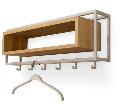 Wandgarderobe SCHOOL 80 mit Eichenlage und Stahl-Rahmen in Silky Taupe, Gesamtansicht mit fünf Kleiderhaken.