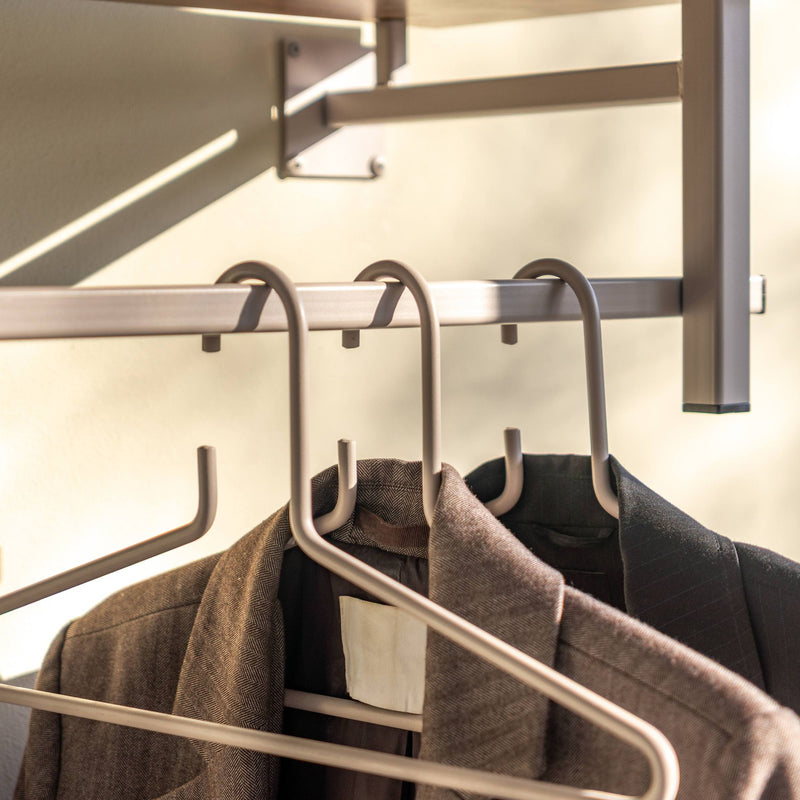 Wandgarderobe SIMPLON Stahlrohr Silky Taupe pulverbeschichtet, Spinder