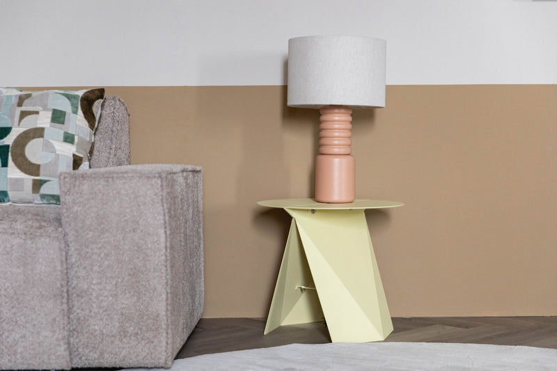 Beistelltisch Foldy Zuiver in Gelb mit Origami-Design aus Stahl
