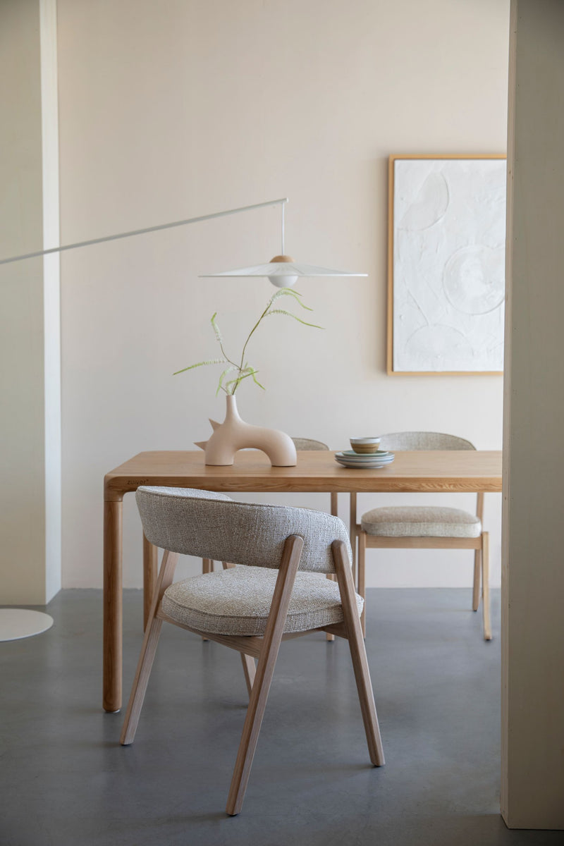 Sessel Bright Beige mit Eichenholzgestell für Esszimmer von Zuiver
