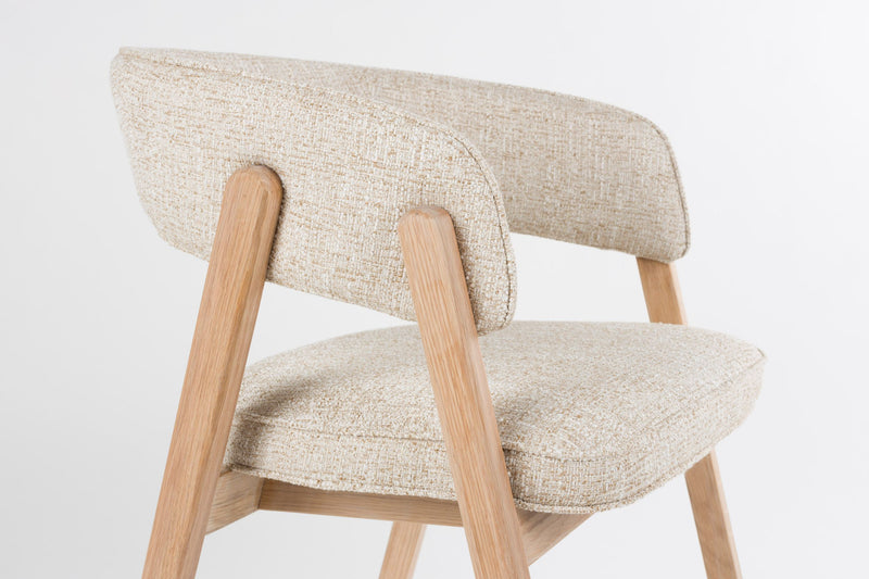 Sessel Bright Beige mit Eichenholzgestell für Esszimmer von Zuiver
