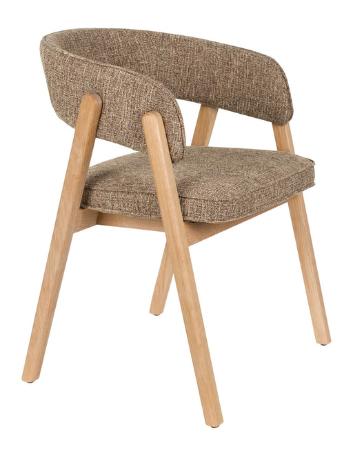 Sessel Bright Braun mit geschwungener Rückenlehne aus braunem Polsterstoff und Eichenholzgestell, Gesamtansicht von vorne.