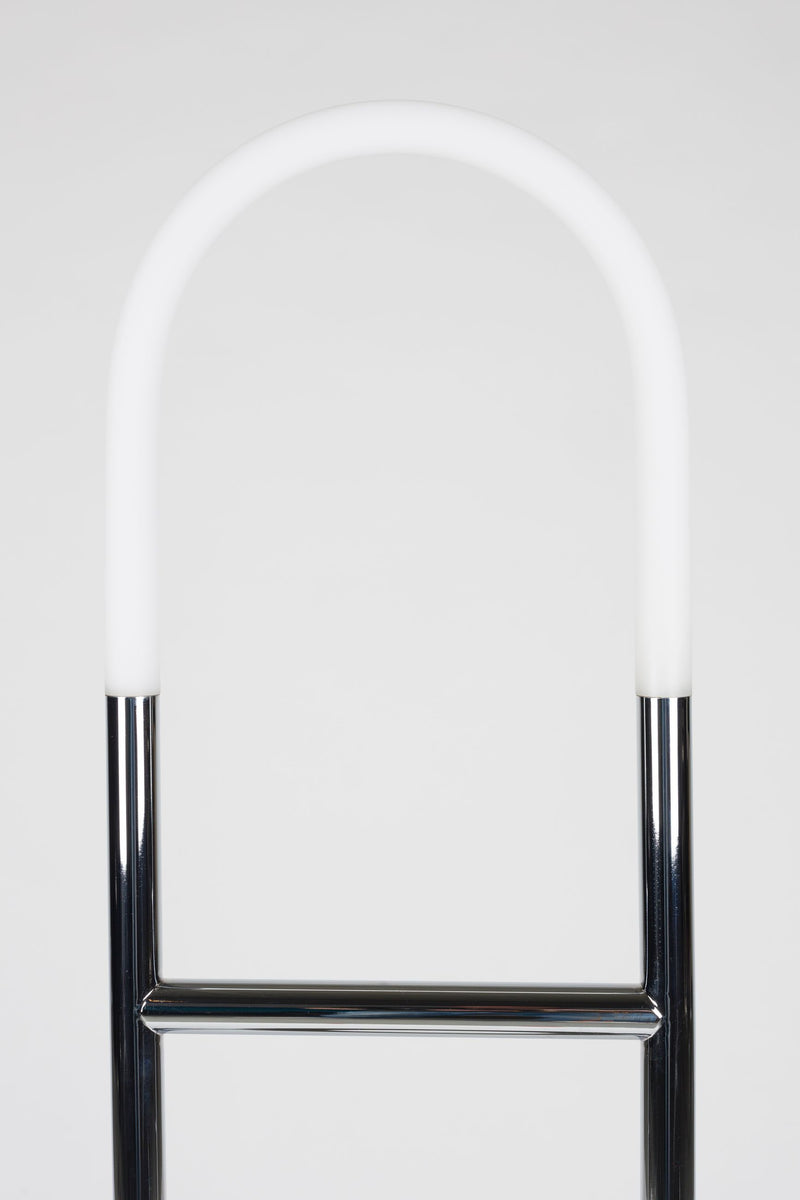 Stehlampe Arch Chrome mit Metallfuß und römischem Bogendesign