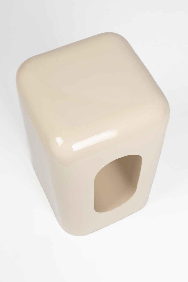 Hocker Creek Beige aus Eisen mit glänzender Oberfläche von Zuiver