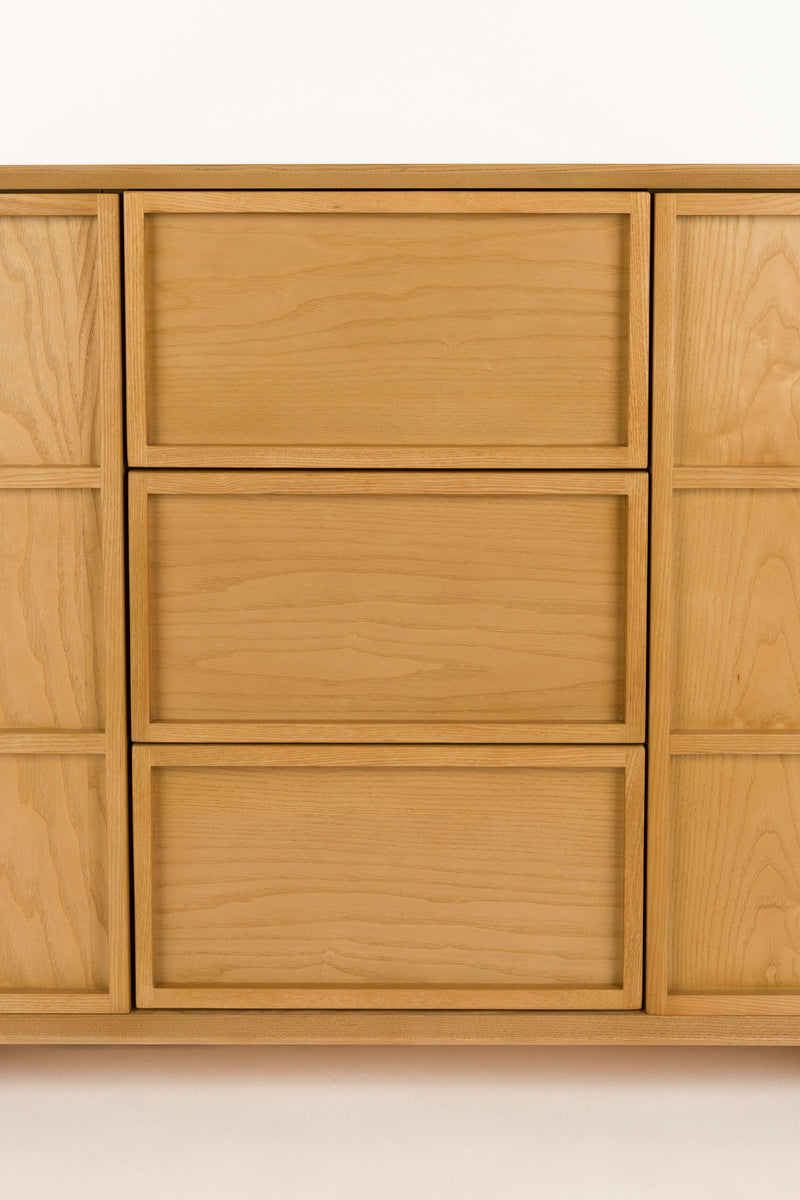 Sideboard Raster High mit Eschenfurnier im Japandi-Look, Natur