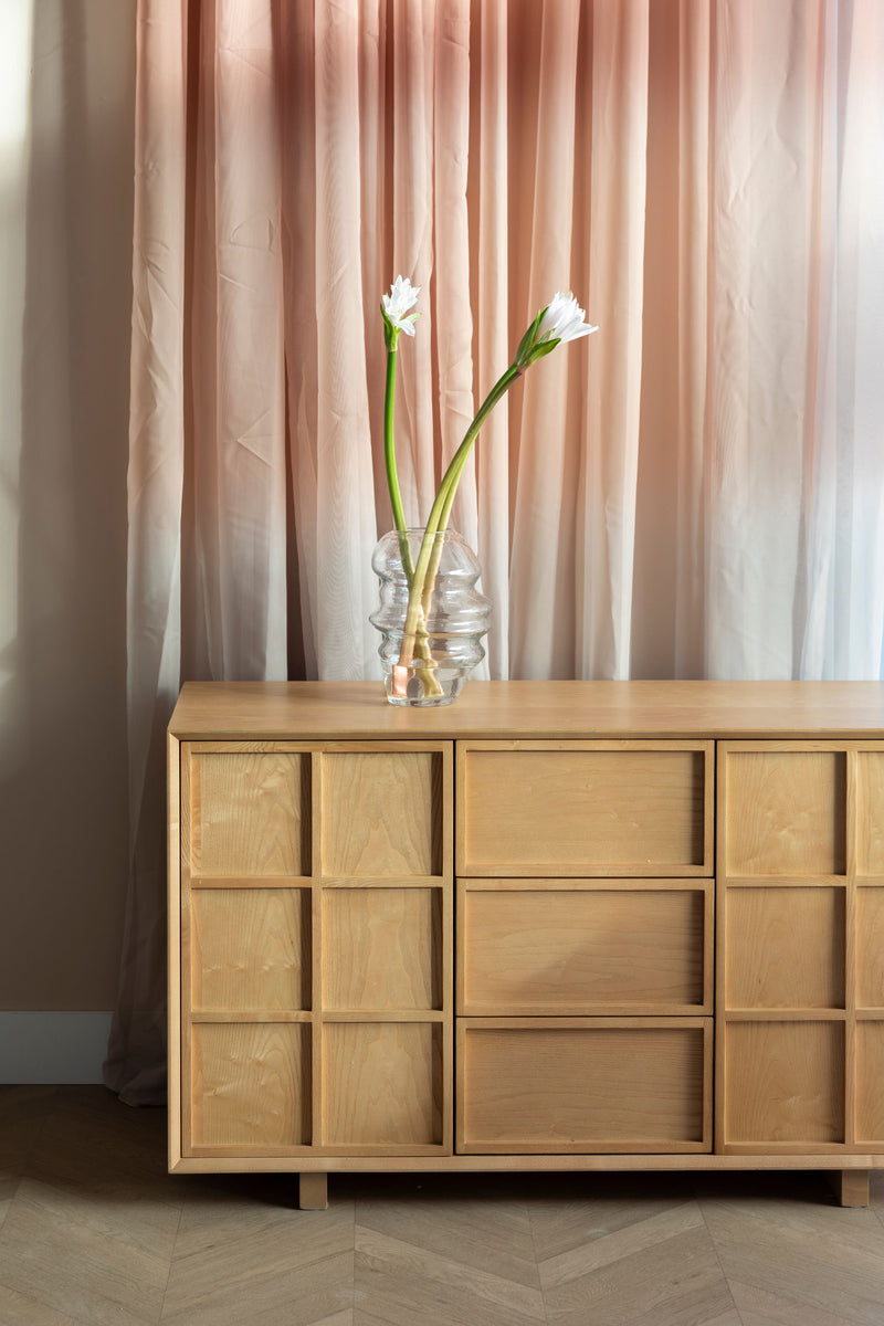 Sideboard Raster High mit Eschenfurnier im Japandi-Look, Natur