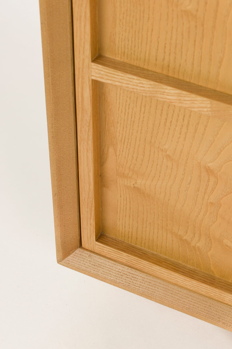 Sideboard Raster High mit Eschenfurnier im Japandi-Look, Natur