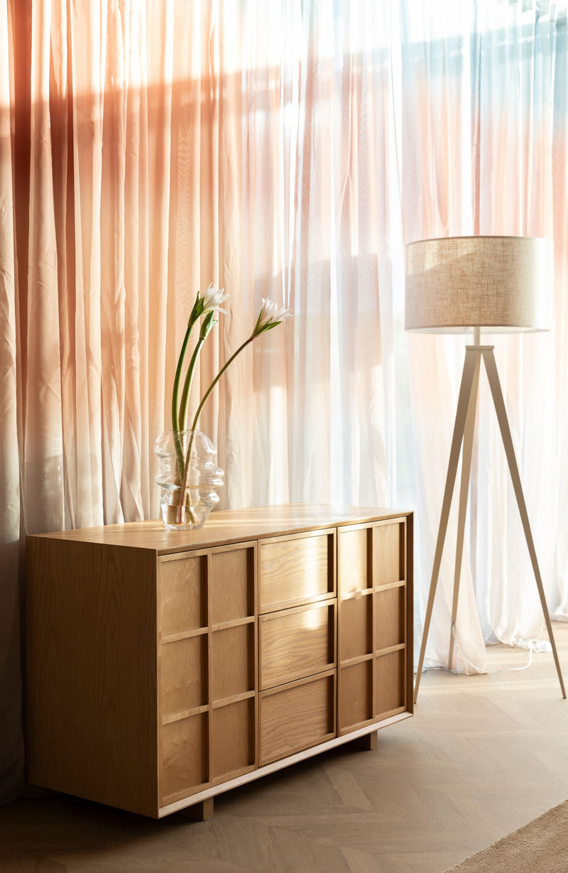 Sideboard Raster High mit Eschenfurnier im Japandi-Look, Natur