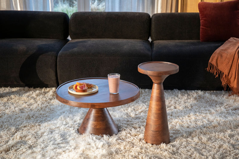 Couchtisch Floss Walnut aus Akazienholz, rund in Braun von Zuiver