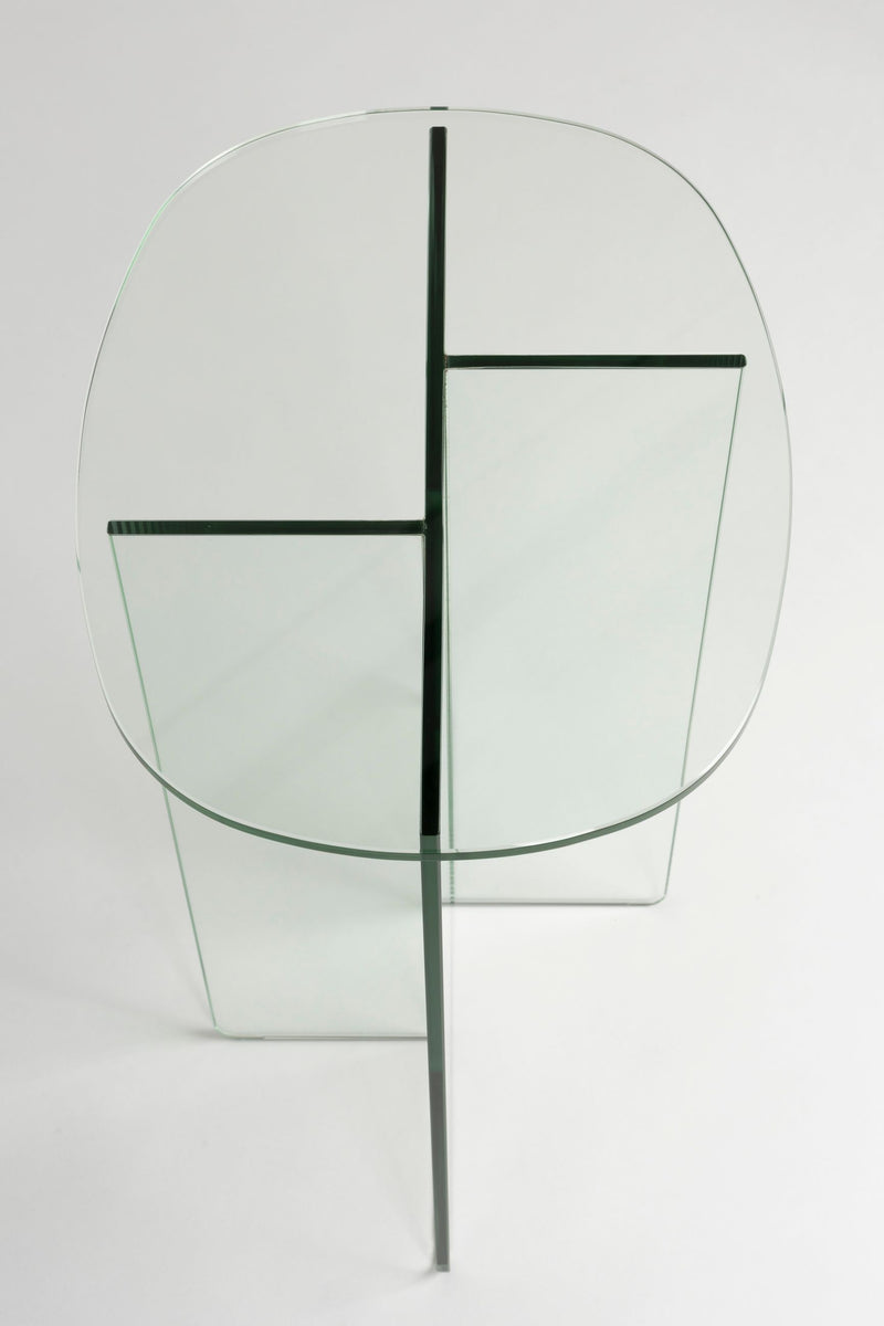 Beistelltisch Linea aus transparentem Glas mit Linienmuster Zuiver