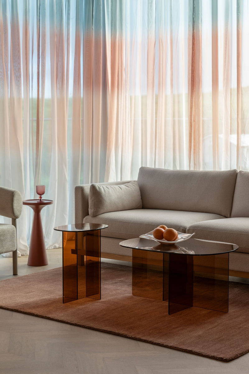 Beistelltisch Linea aus Glas in Braun, rund und modern von Zuiver