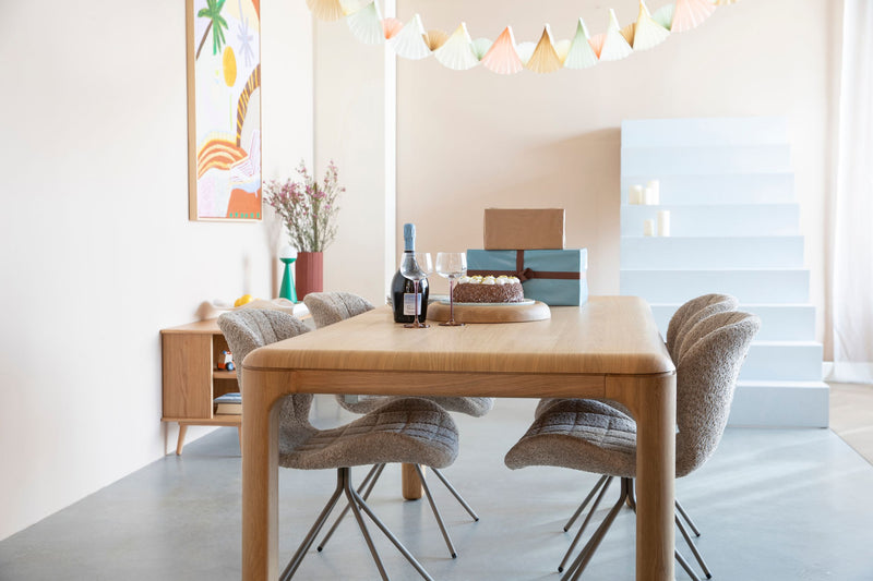 Esstisch Oever 180 aus massivem Eichenholz für Esszimmer & Küche