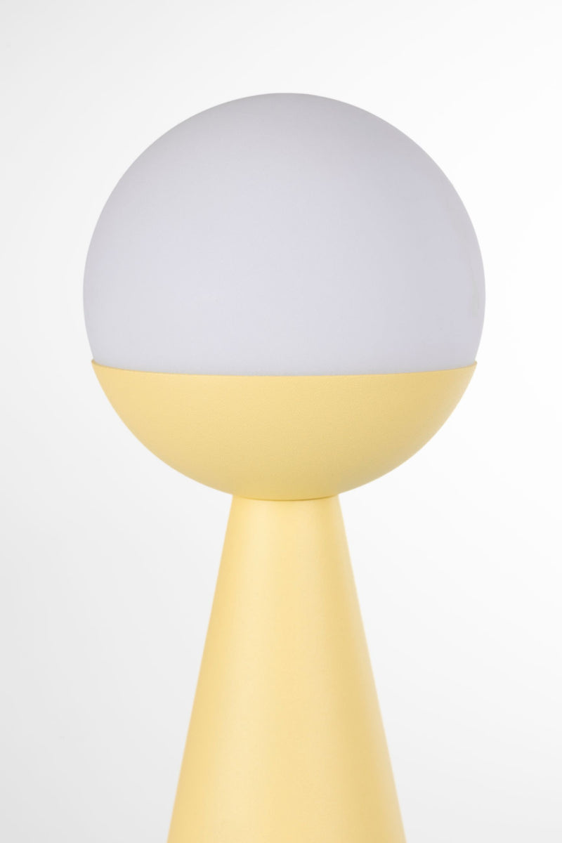 Tischlampe Bello Lemon von Zuiver, kabellos & dimmbar für Balkon