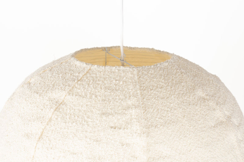 Pendelleuchte Cocoon XL von Zuiver, Bouclé-Stoff in Creme, E27-Fassung