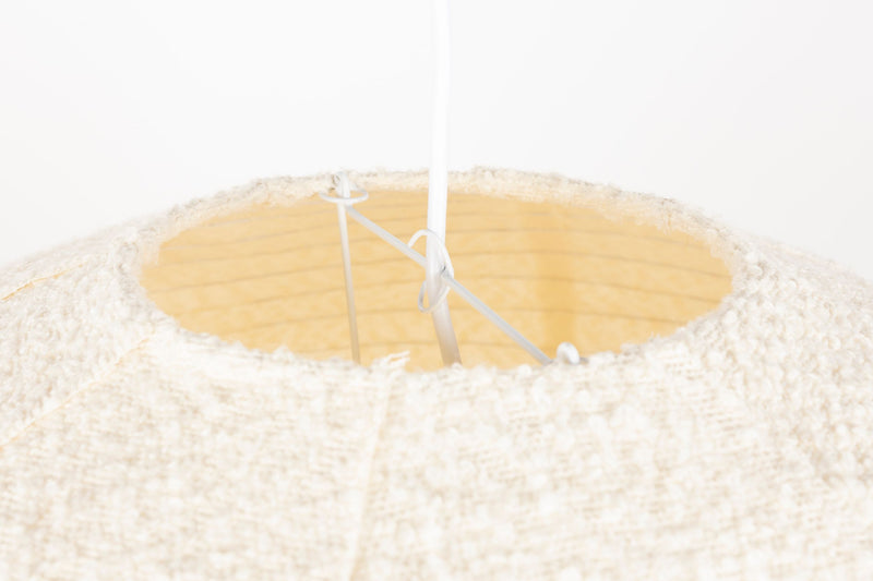 Pendelleuchte Cocoon L in Creme mit Bouclé-Schirm von Zuiver