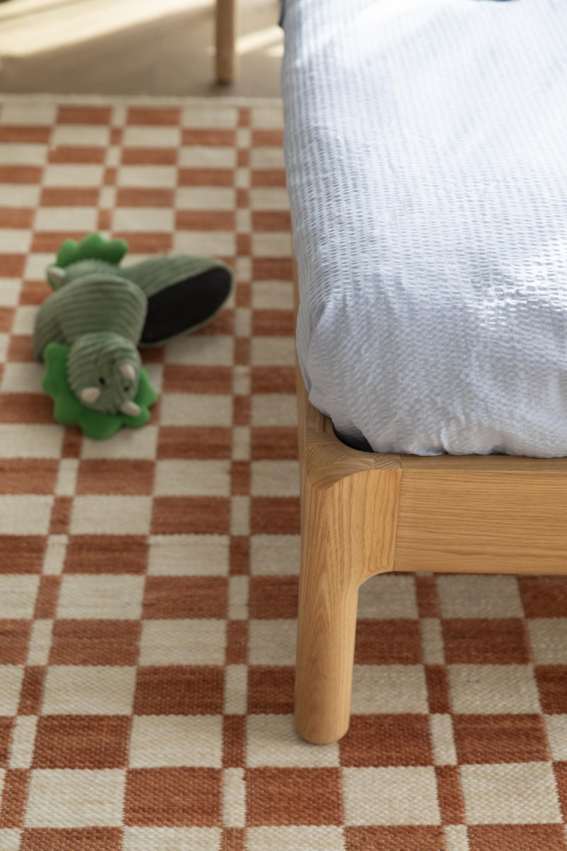 Bett Storm 180 aus Eichenholz von Zuiver für das Schlafzimmer