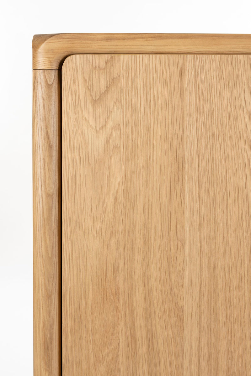 Schrank Storm Natural aus Eschenholz mit runden Formen von Zuiver