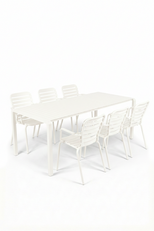 Gartenmöbel-Set Vondel mit rechteckigem Aluminium-Tisch und sechs weißen Armlehnstühlen in Gesamtansicht.