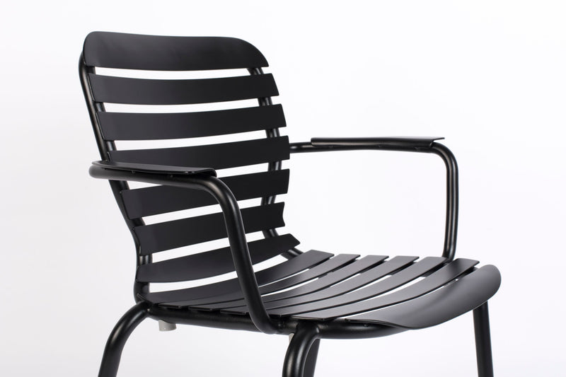 Gartensessel Vondel im 2er-Set, Schwarz aus Aluminium von Zuiver