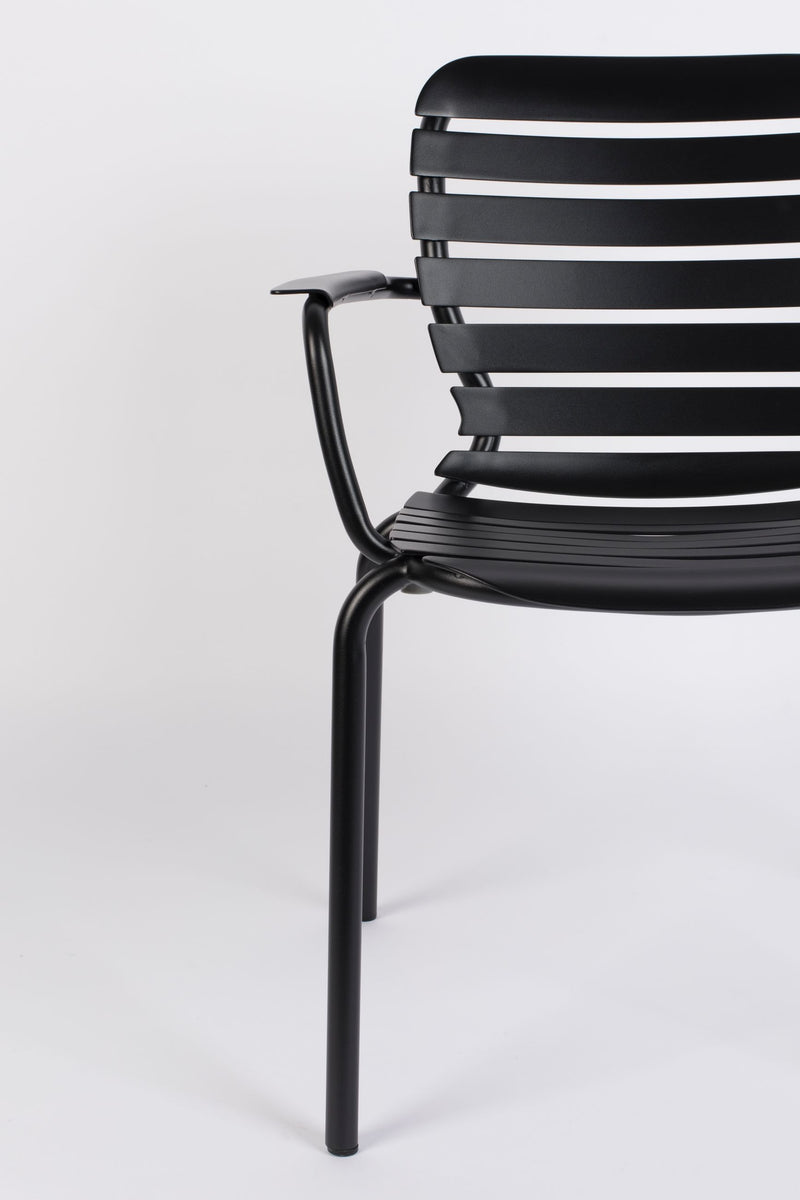 Gartensessel Vondel im 2er-Set, Schwarz aus Aluminium von Zuiver