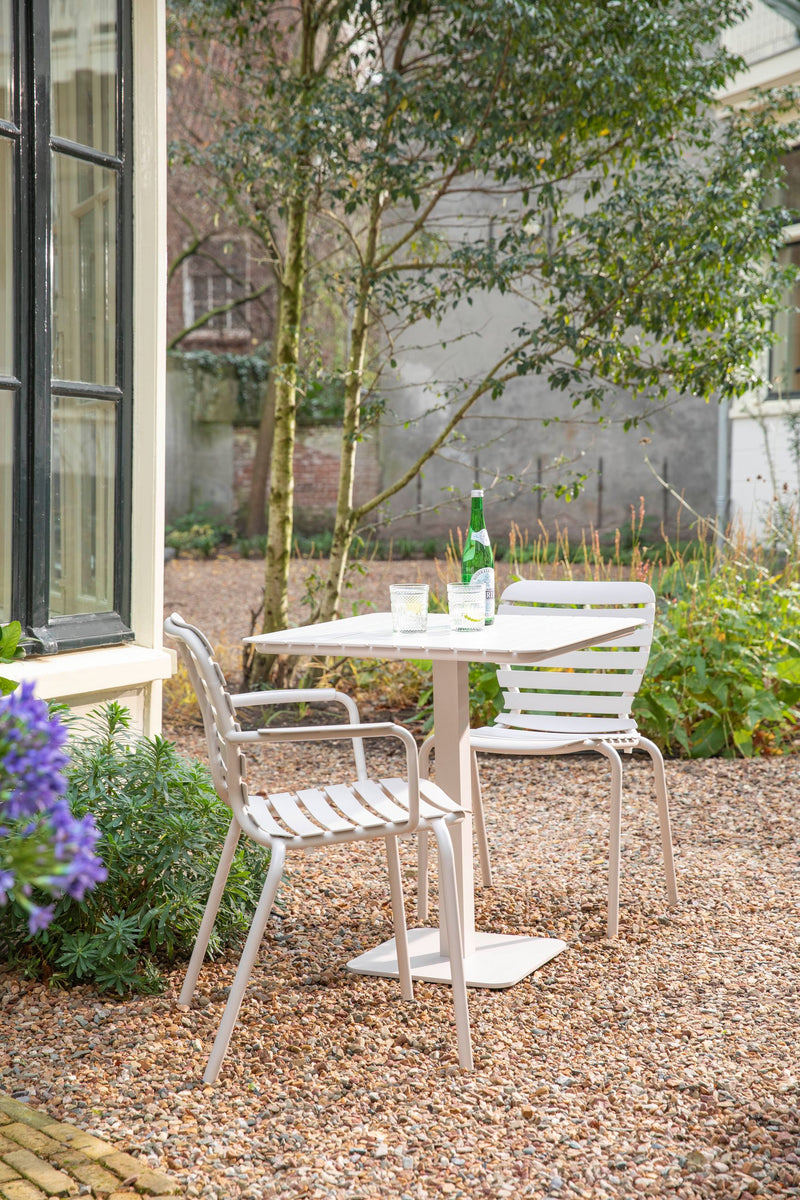 Zuiver Gartensessel Vondel 2er-Set, Weiß mit Aluminiumgestell