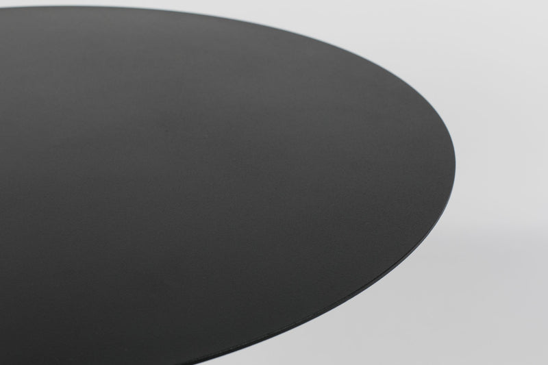 Bistrotisch Snow Black von Zuiver, runder Tisch aus Stahl, Schwarz