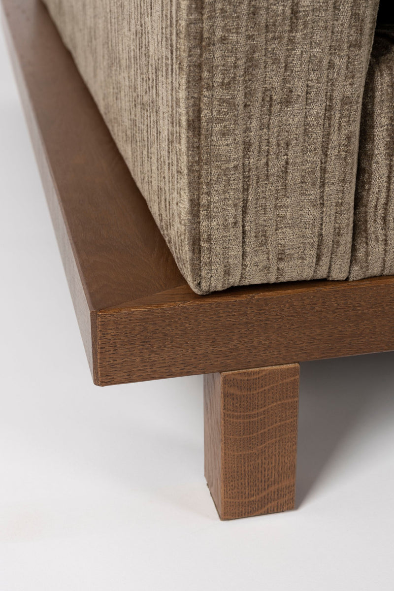 Sofa Blossom 3-Sitzer Moss mit Eichenholz-Gestell im Japandi-Stil