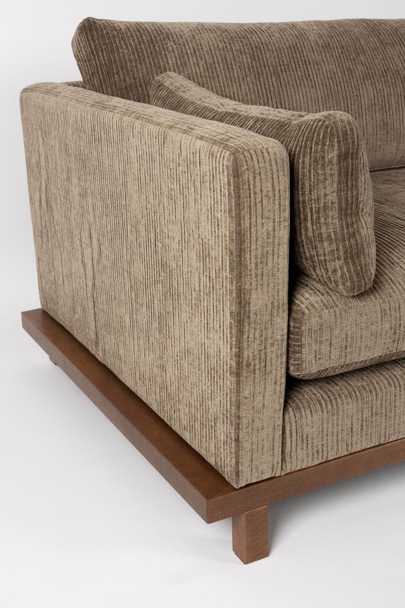 Sofa Blossom 4,5-Sitzer Moss mit Eichenholz-Gestell im Japandi-Stil