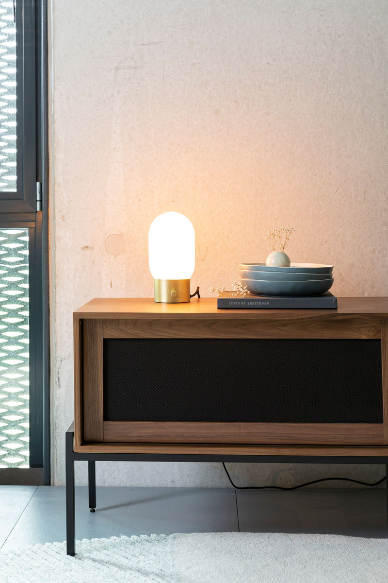 Tischlampe Urban Charger Gold mit USB-Ladeanschluss von Zuiver