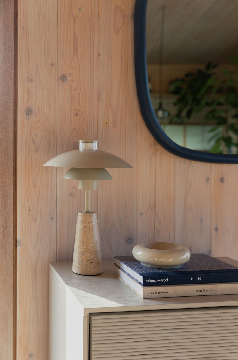 Tischlampe Cole aus Travertin in Beige von Zuiver mit E27-Fassung